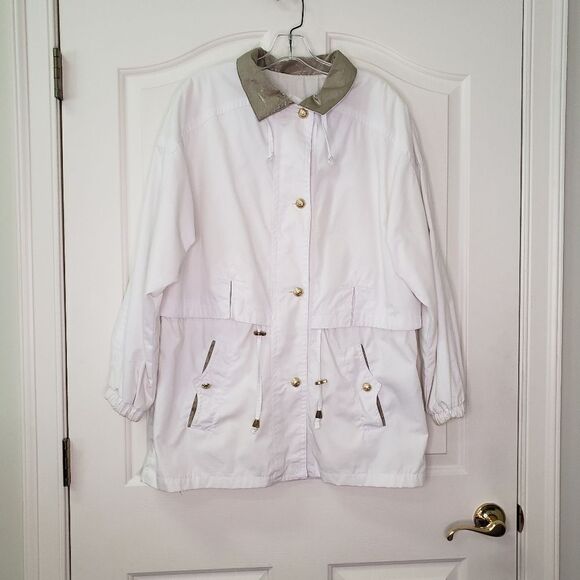 Innovations By Izzi Rain Coat - Picture 2 of 10